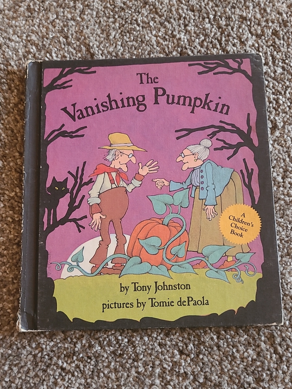 Vtg 1983 Weekly Reader The Vanishing Pumpkin Hardcover Halloween Tomie dePaola